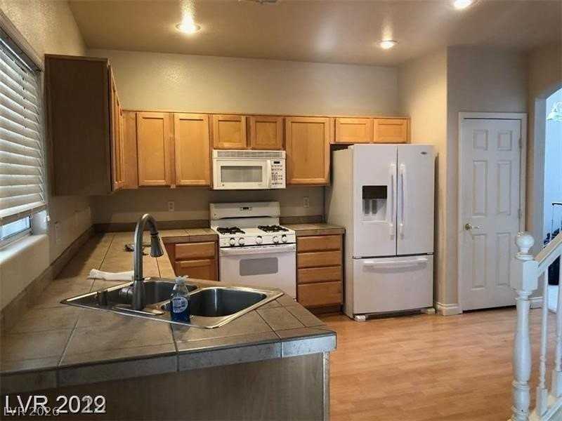 7659 Plunging Falls Dr - Photo 2 of 5