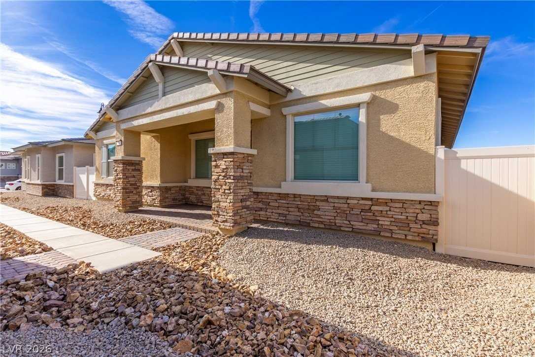 774 Iris Desert St - Photo 4 of 27