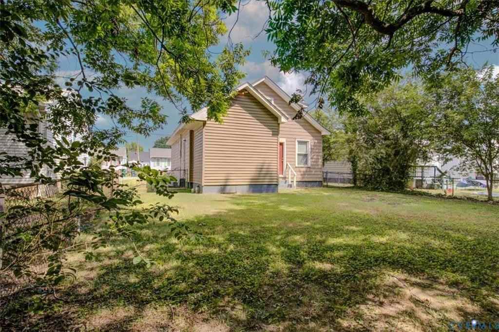 5 N Oak Ave #1 - Photo 4 of 16