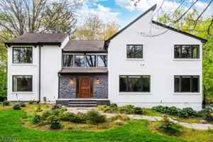 featured image of 179 Woodside Ave
