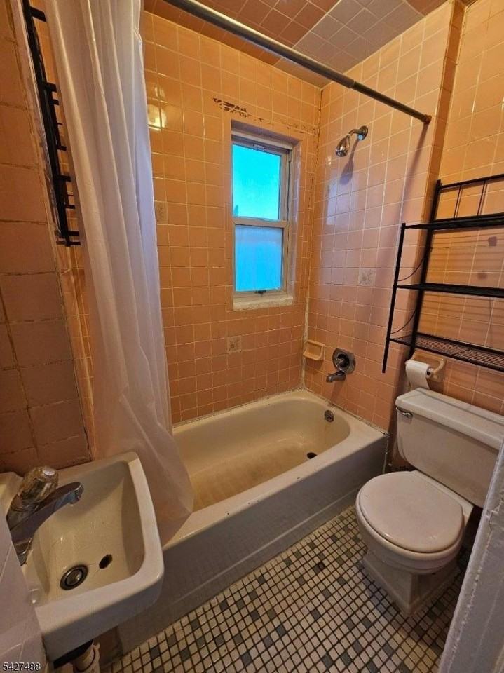 844 Main St - Photo 7 of 7