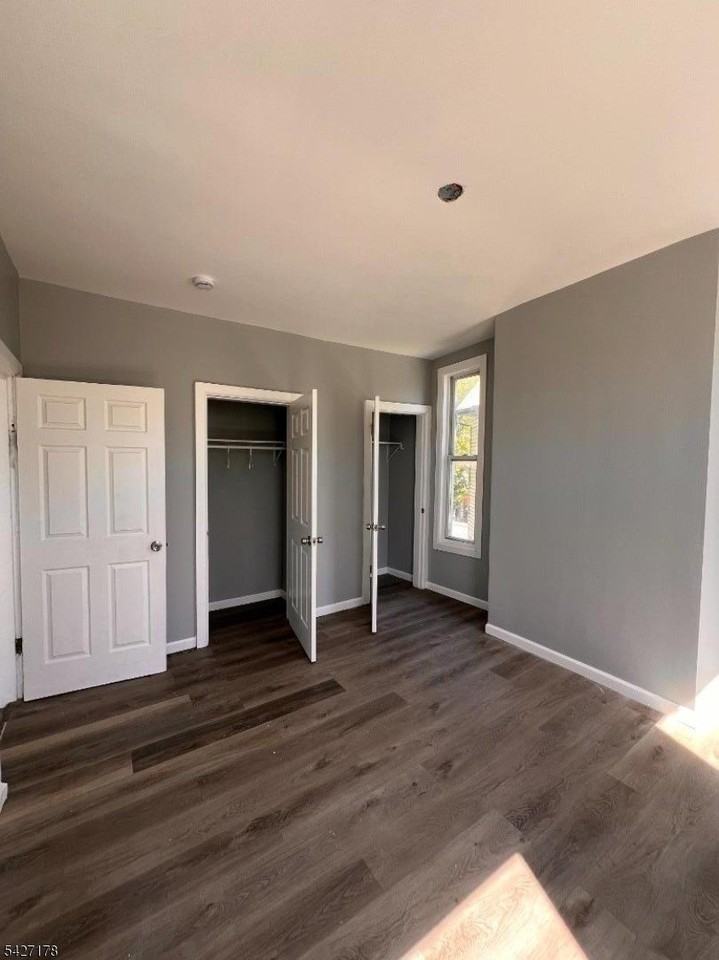 195 Park Ave #2 - Photo 5 of 13