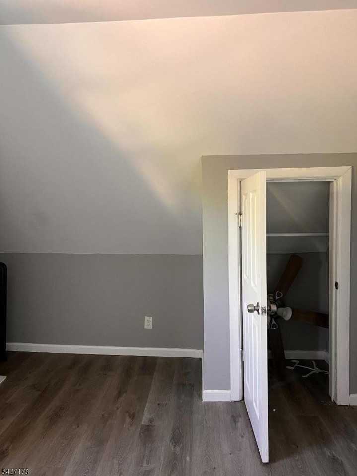 195 Park Ave #2 - Photo 6 of 13