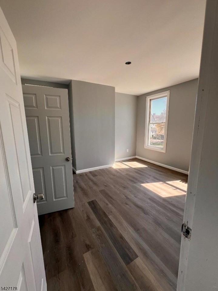 195 Park Ave #2 - Photo 7 of 13