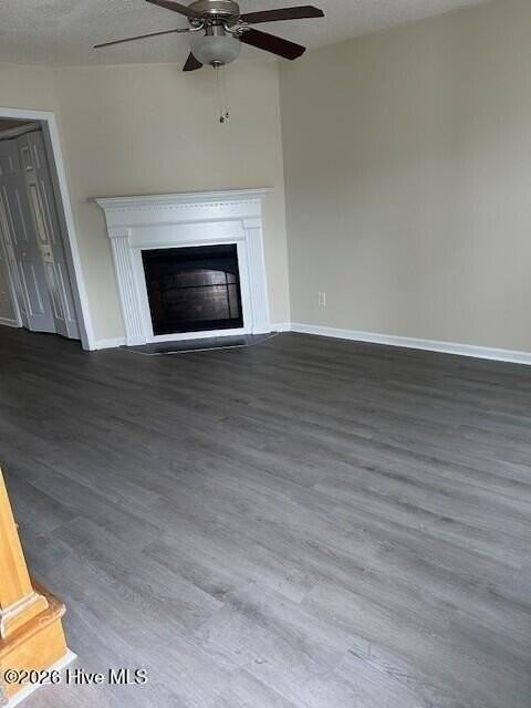 3812 E Vancroft Cir #L3 - Photo 2 of 14