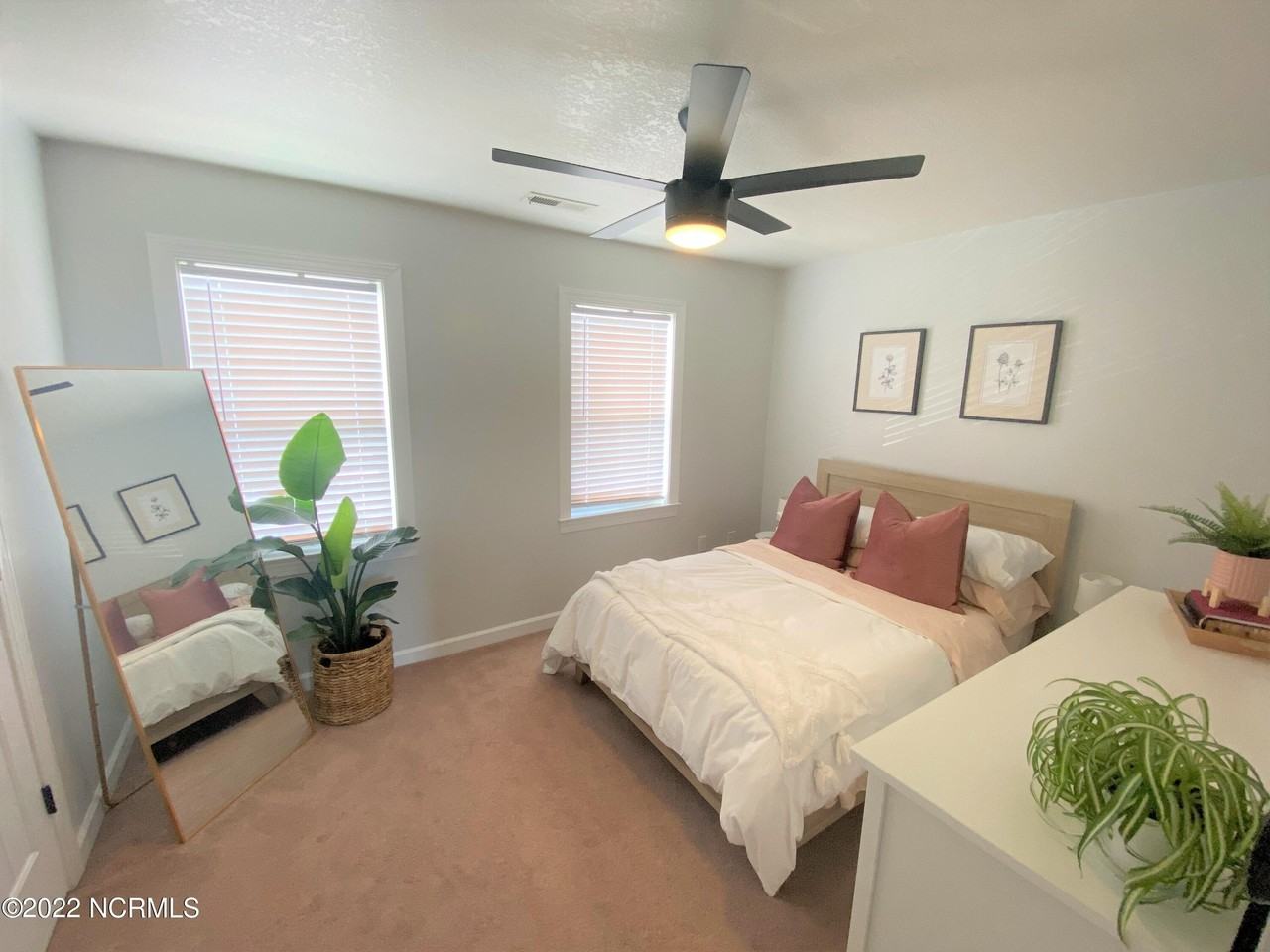 901 Springwood Dr - Photo 5 of 8