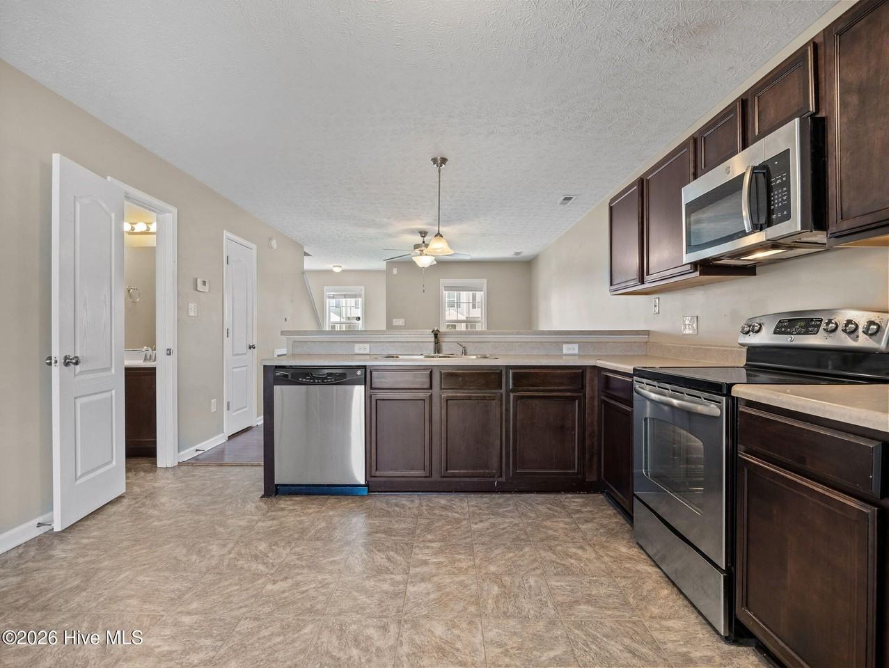 504 Cider Hill Rd - Photo 6 of 19
