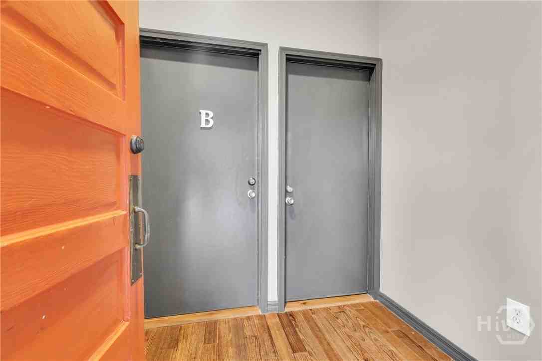 309 E Duffy St - Photo 5 of 27