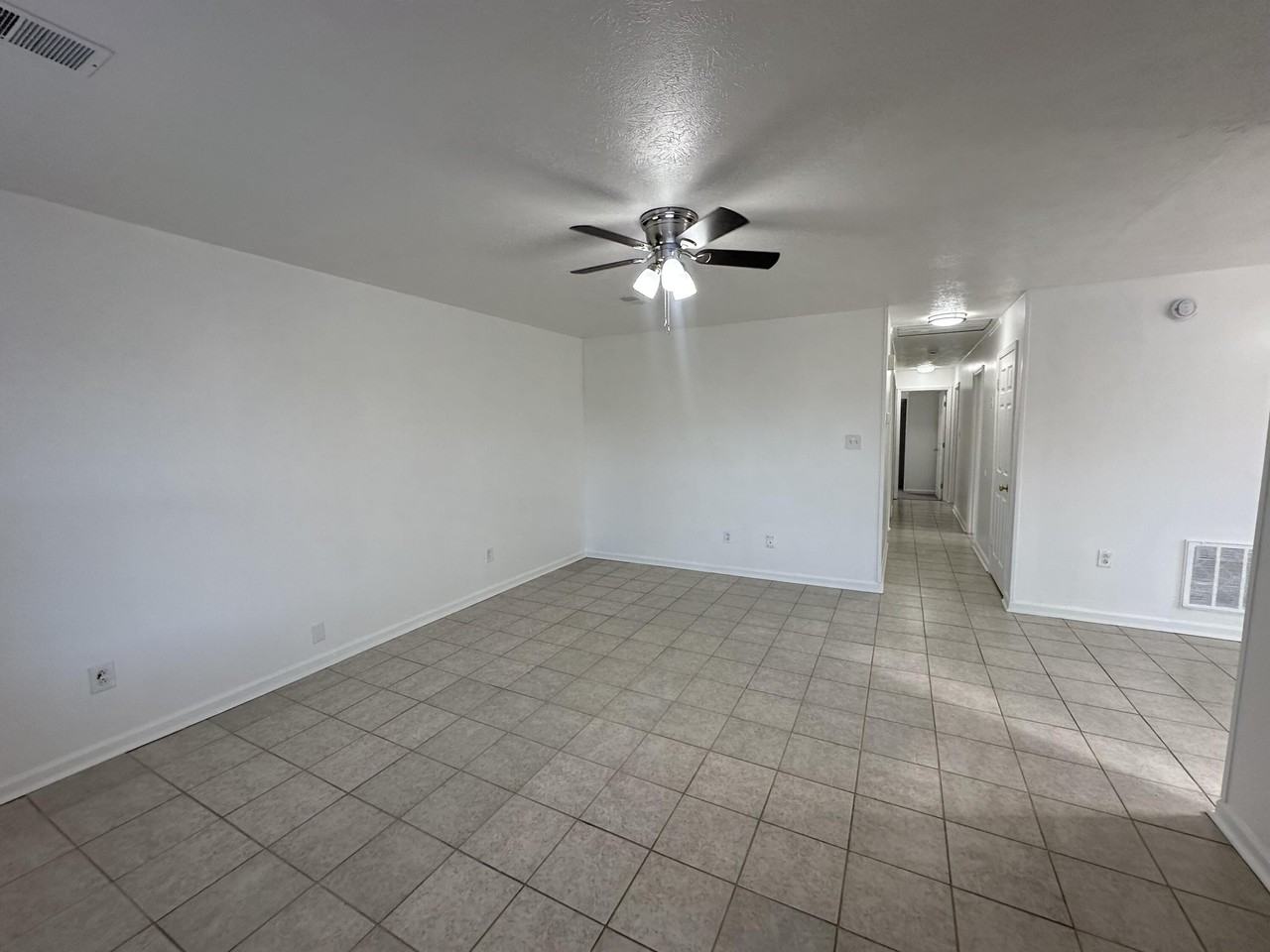 1715 Gerald Dr - Photo 3 of 17