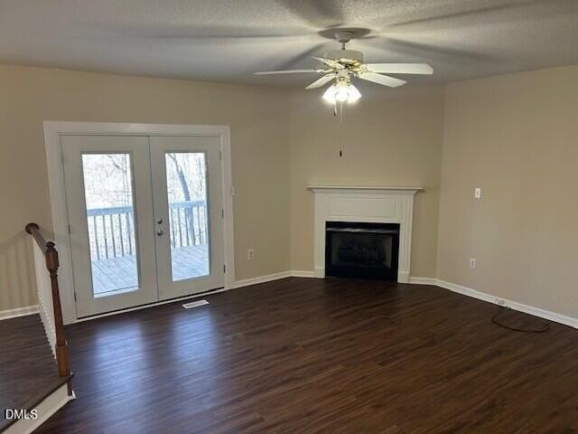 3010 Brittany Dr - Photo 4 of 16