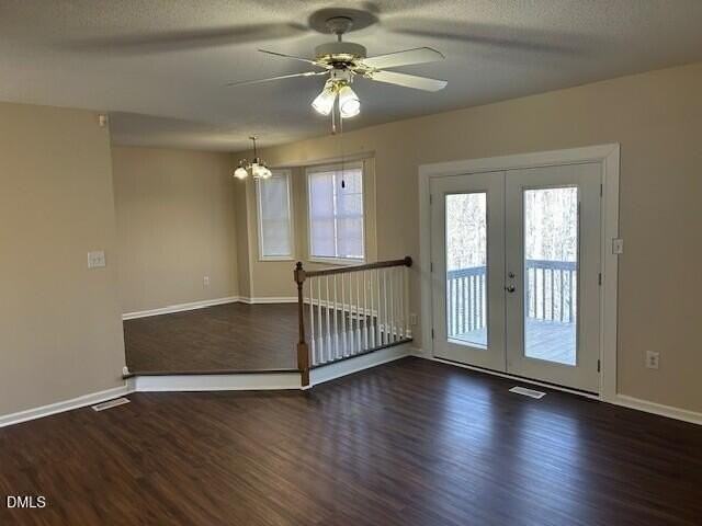 3010 Brittany Dr - Photo 5 of 16