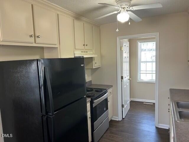 3010 Brittany Dr - Photo 6 of 16