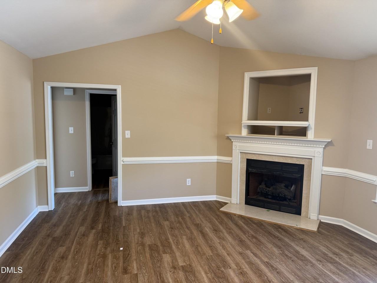 313 Opal Ln - Photo 2 of 14