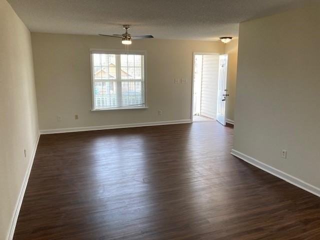 102 Gracie Ln - Photo 2 of 14