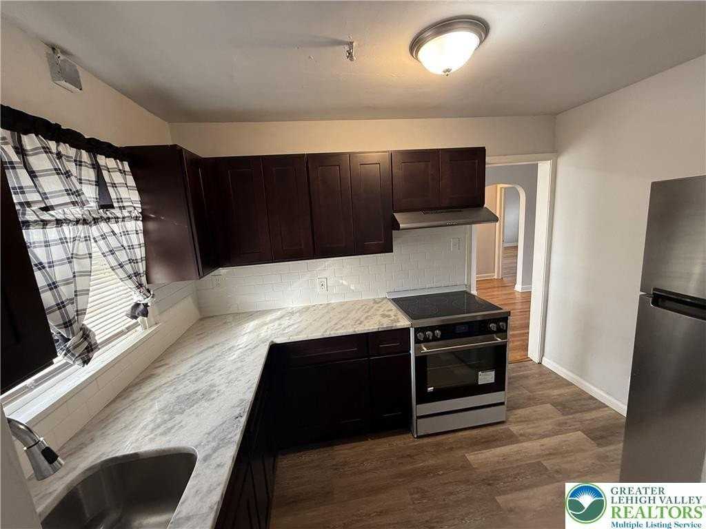 10 N 17th St #2N - Photo 3 of 14