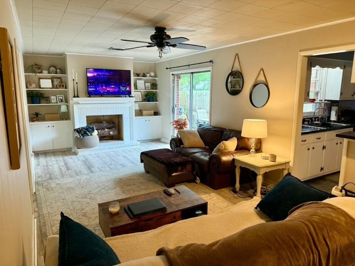 4623 Leatherwood Rd - Photo 2 of 16