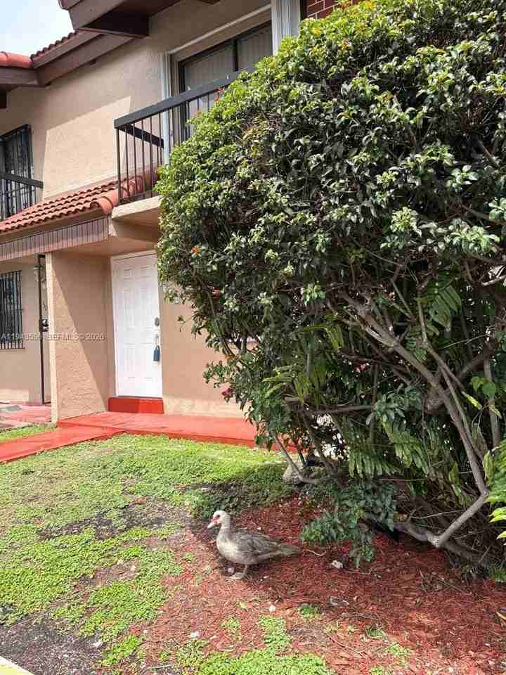 1921 Sw 107th Ave #504 - Photo 3 of 34