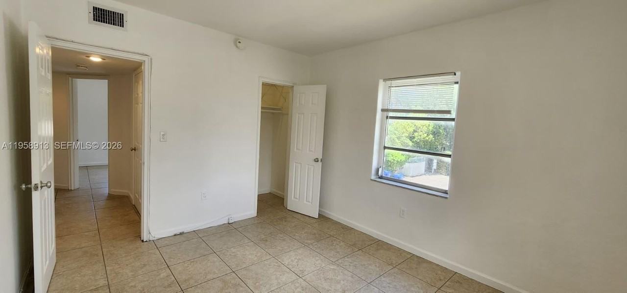 3670 Sw 10th St #10B - Photo 7 of 14