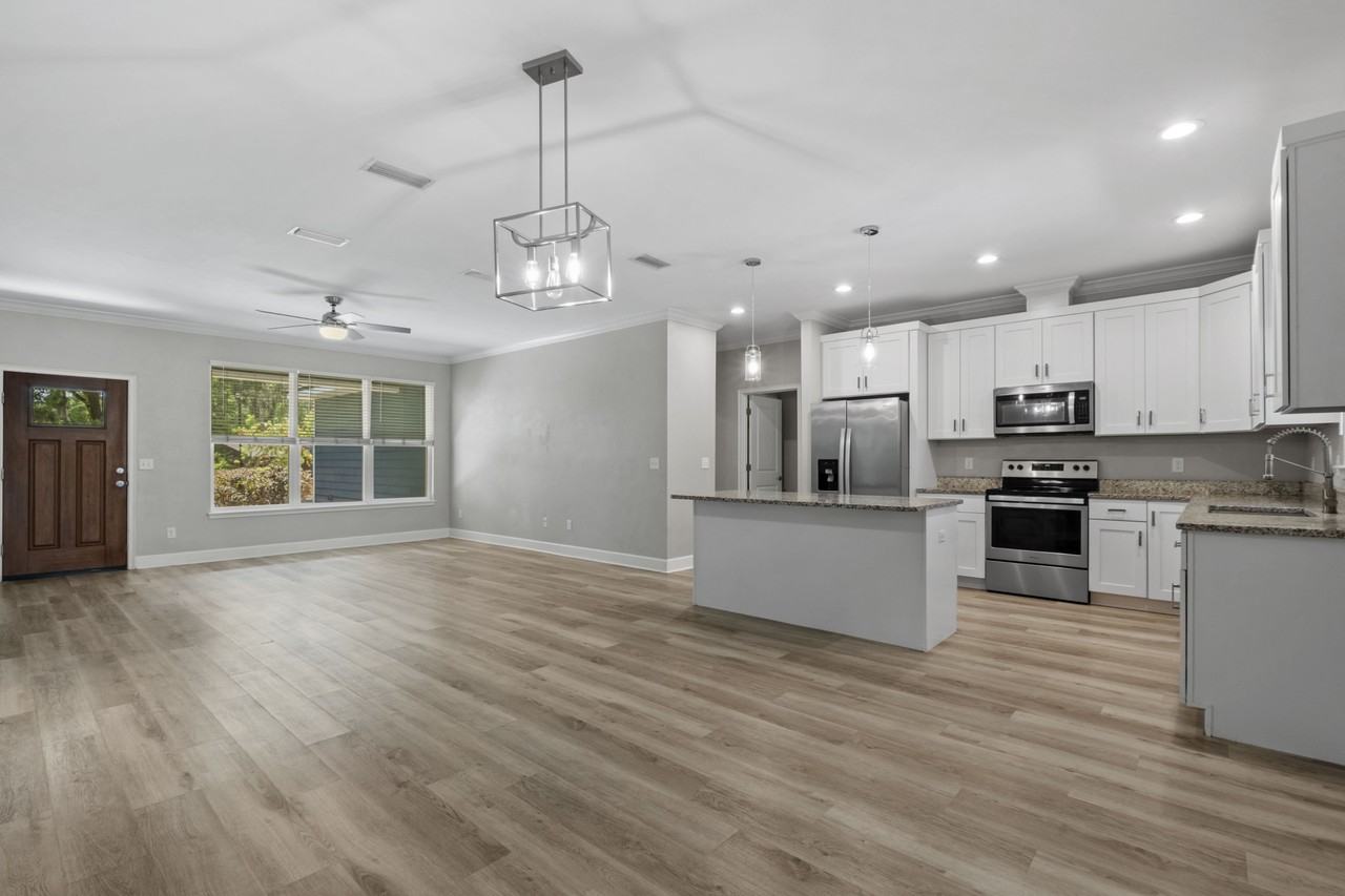 25726 Sw 19th Ave #1 - Photo 3 of 16