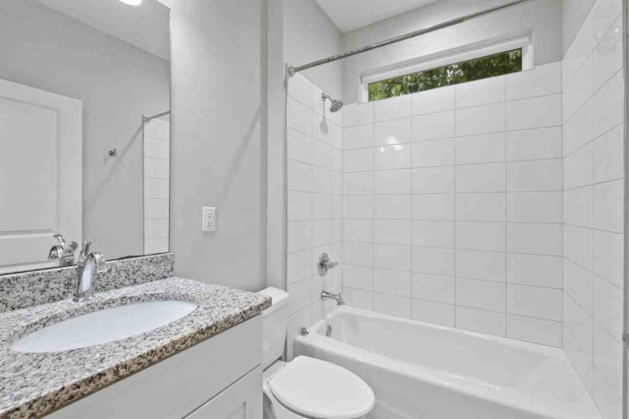 25726 Sw 19th Ave #1 - Photo 6 of 16