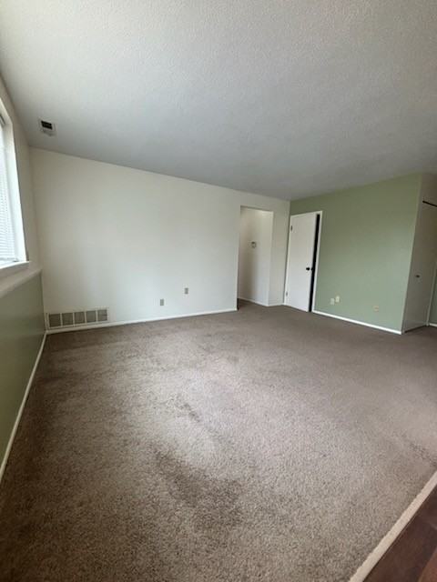 1325 Southwestern Dr #1325-01 - Photo 2 of 7