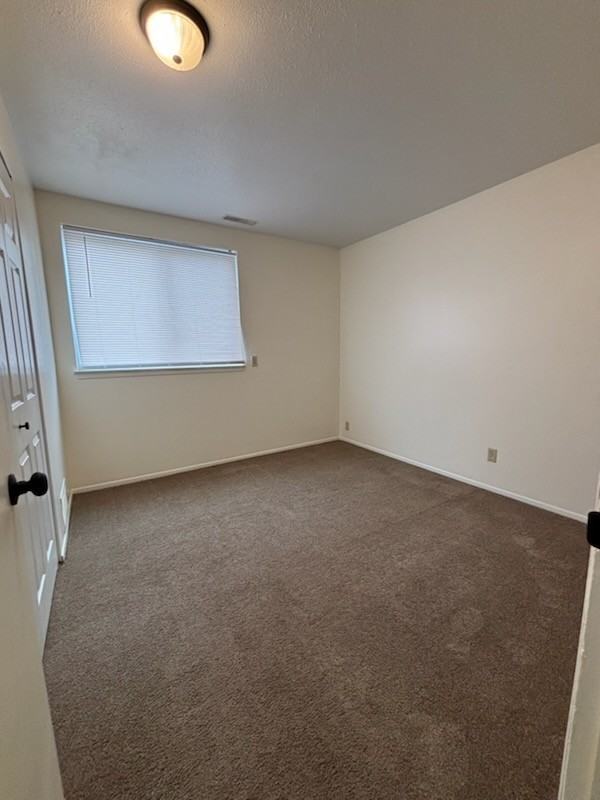 1325 Southwestern Dr #1325-01 - Photo 6 of 7