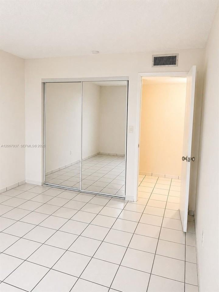 310 Fontainebleau Blvd #406 - Photo 7 of 9