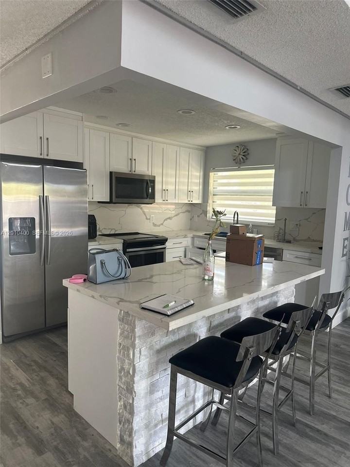 7506 Nw 33rd St #0 - Photo 5 of 44