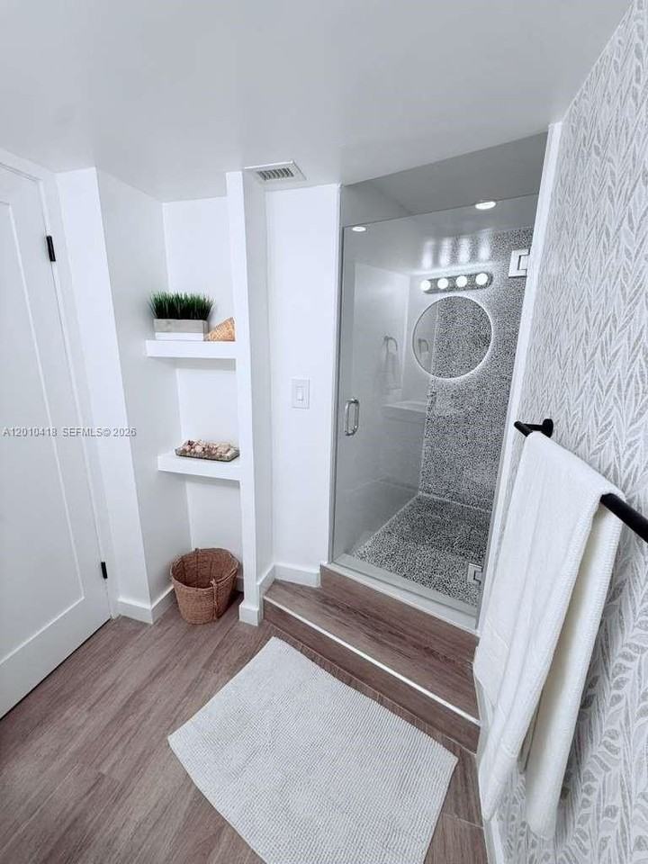 1901 Brickell Ave - Photo 5 of 13