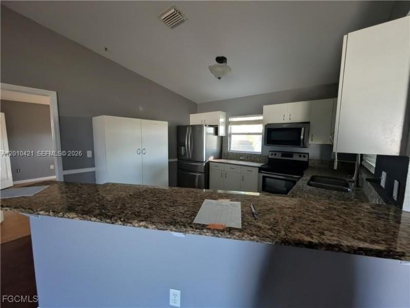 316 Ne 7th St - Photo 2 of 18