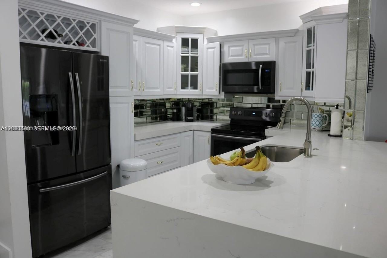 21120 Jib Ct #K12 - Photo 6 of 17