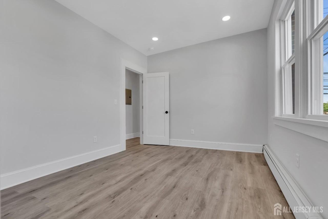 3 W Church St - Photo 7 of 18