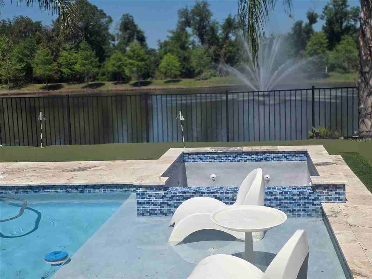 16457 Woodside Gln - Photo 4 of 12