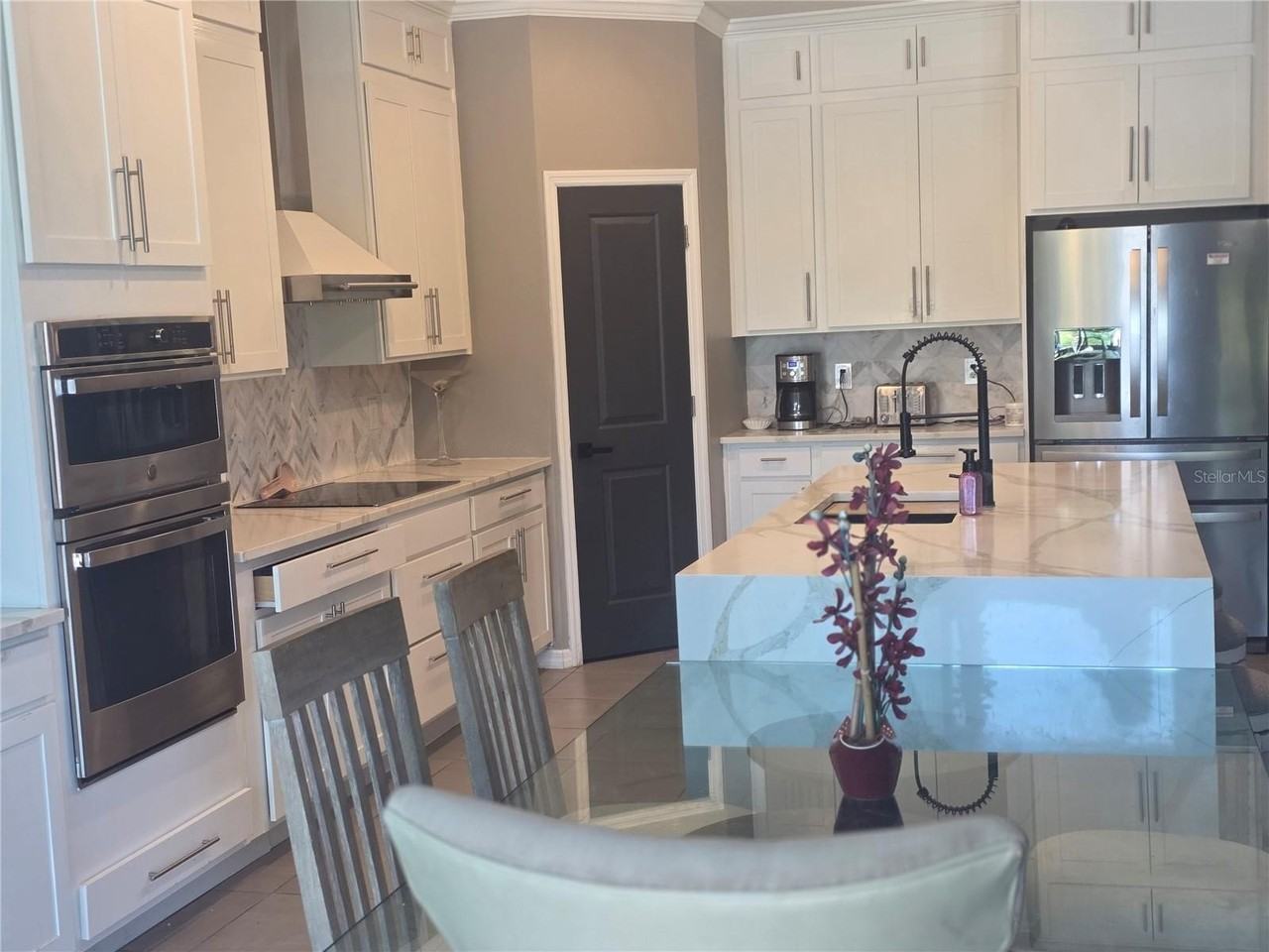 16457 Woodside Gln - Photo 6 of 12