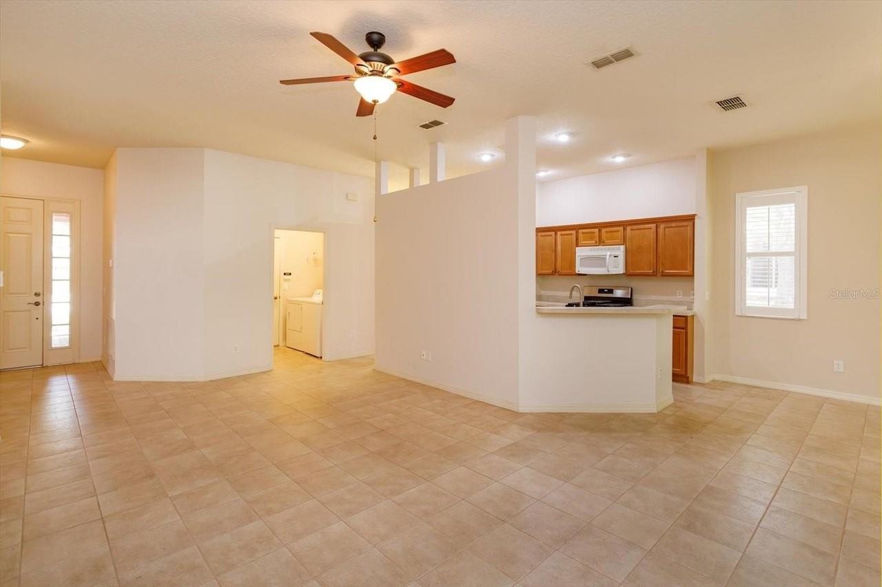 120 Crepe Myrtle Dr - Photo 3 of 28