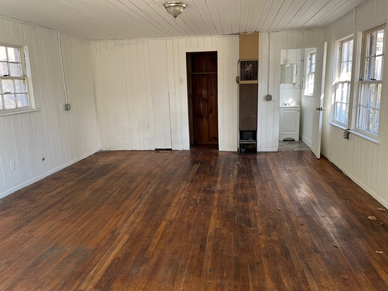1507 Greenville Hwy #1 - Photo 5 of 9