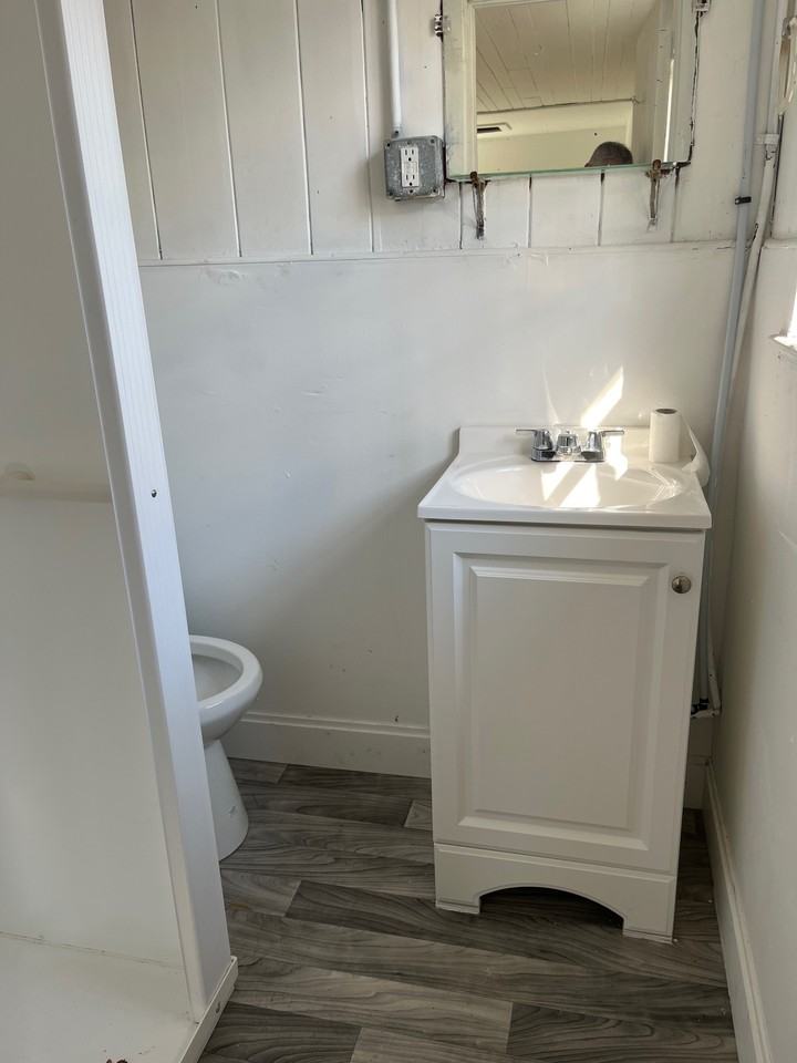 1507 Greenville Hwy #1 - Photo 7 of 9