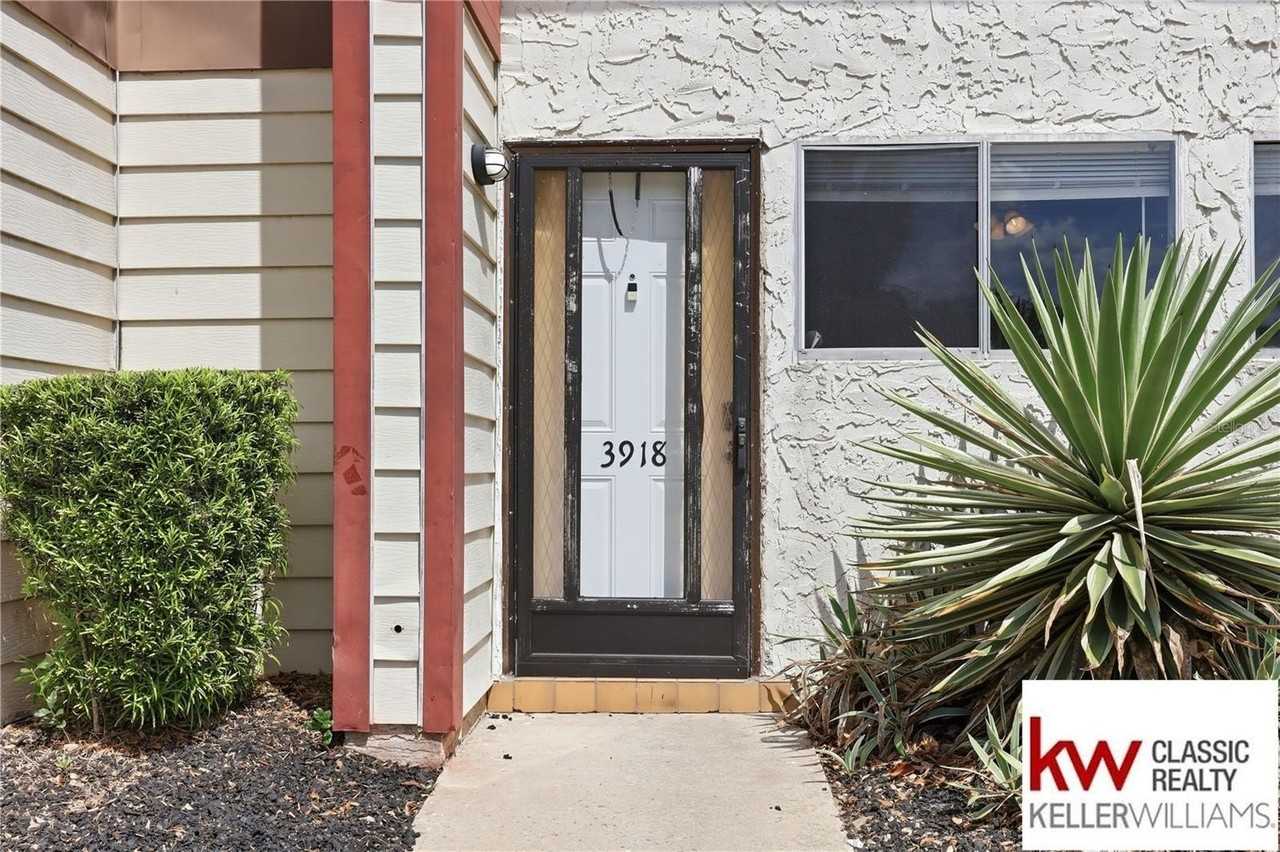 3918 Crayrich Cir #C2 - Photo 3 of 24