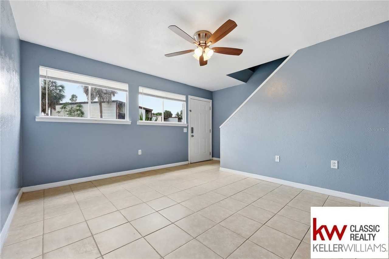 3918 Crayrich Cir #C2 - Photo 7 of 24