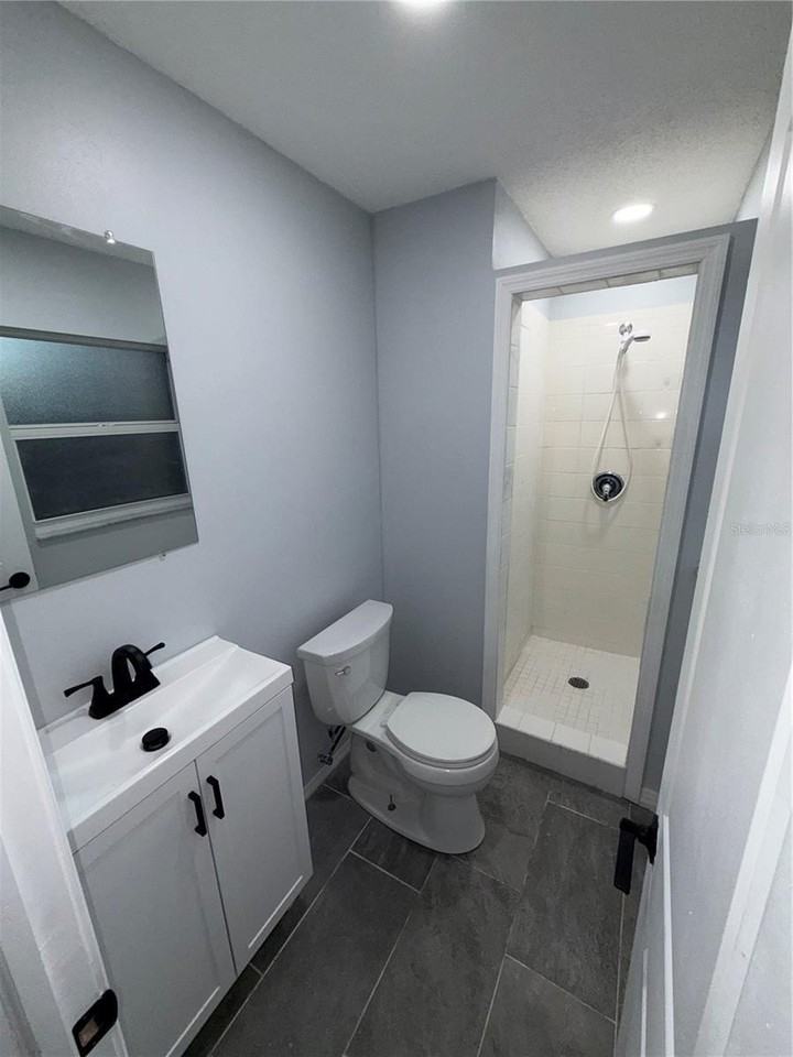 500 Montana Ave - Photo 6 of 19