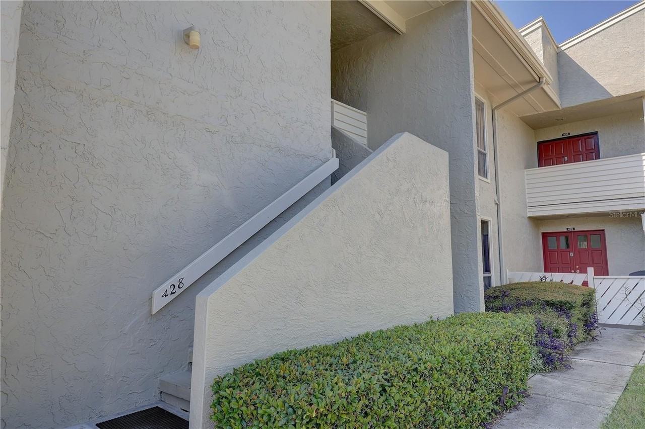 428 Windrush Bay Dr #428 - Photo 7 of 40