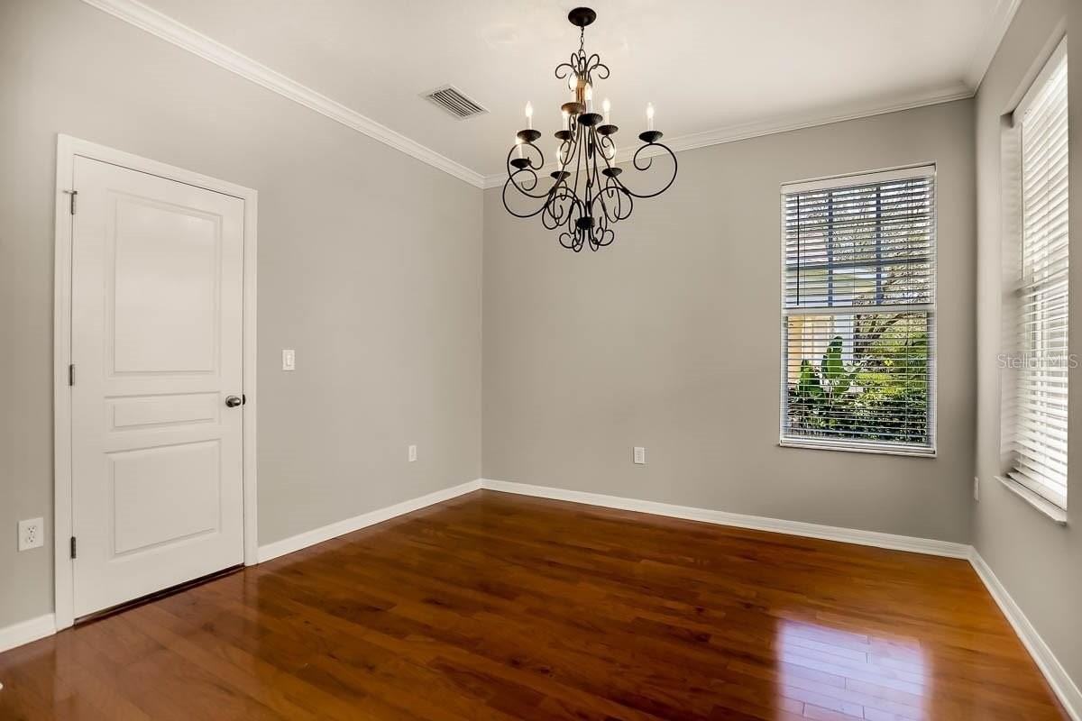 6112 Parkset Dr - Photo 6 of 50