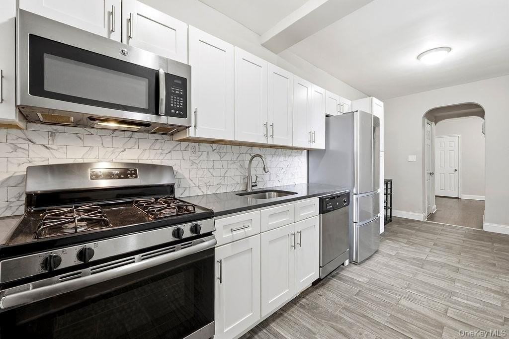 15501 90th Ave #3R - Photo 5 of 16