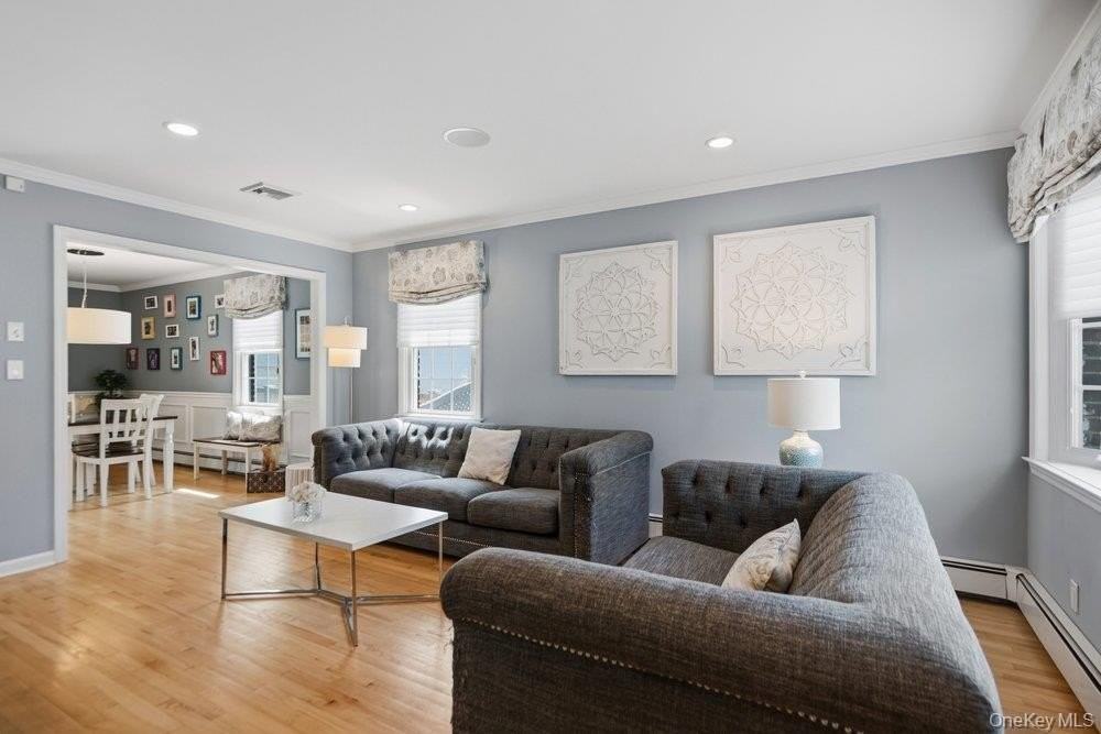 296 Euston Rd S - Photo 6 of 29
