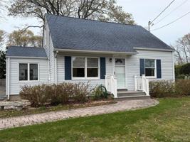 featured image of 17 Eastover Rd