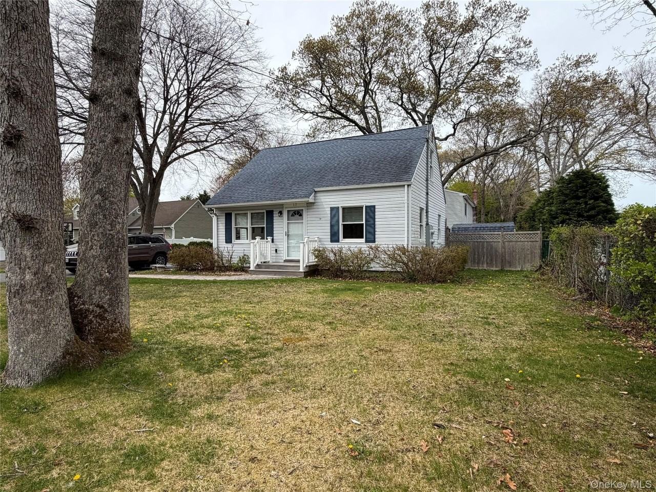 17 Eastover Rd - Photo 3 of 19