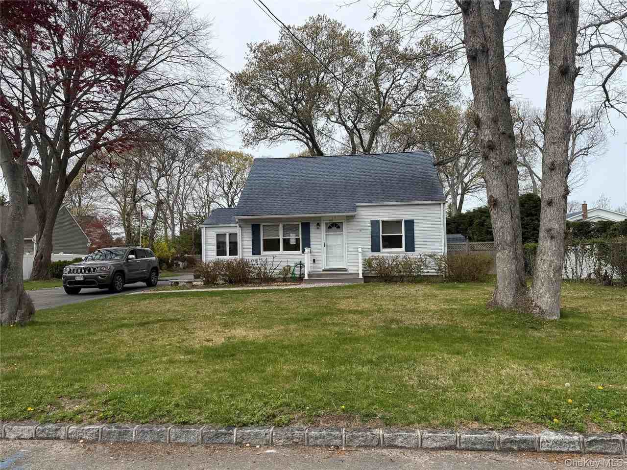 17 Eastover Rd - Photo 4 of 19