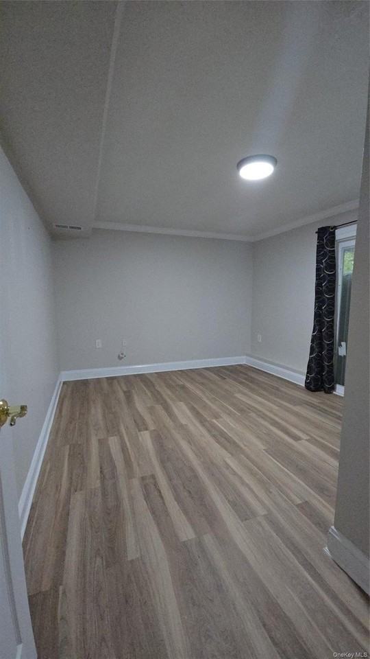 112 Ulster Ave - Photo 4 of 4