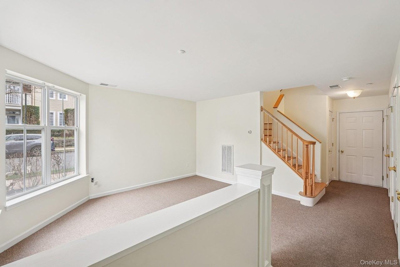 2 Leeward Dr - Photo 2 of 40