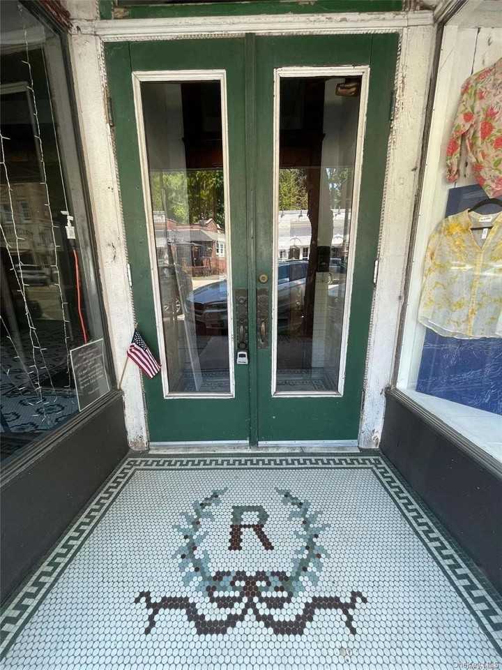68 Main St #1